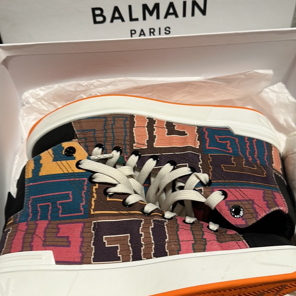 High top B Court - Canvas Balmain Sneakers